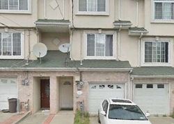 Pre-foreclosure in  MERIVALE LN Staten Island, NY 10304