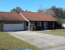 Pre-foreclosure in  FOREST CREEK DR Milton, FL 32571