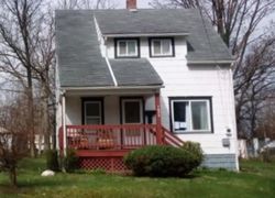  Peerless Ave, Akron OH