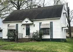 Pre-foreclosure Listing in N FIRESTONE BLVD AKRON, OH 44306