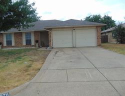 Pre-foreclosure Listing in FAIRMONT DR GRAND PRAIRIE, TX 75052