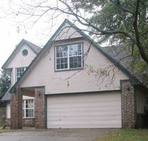 Pre-foreclosure Listing in E 137TH PL GLENPOOL, OK 74033