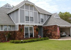 Pre-foreclosure in  W CANTON ST Broken Arrow, OK 74012