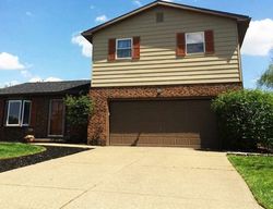 Pre-foreclosure in  BONNIE VIEW DR Evansville, IN 47715