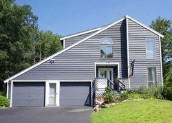 Pre-foreclosure Listing in MAYFLOWER DR EAST HAMPSTEAD, NH 03826