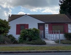 Pre-foreclosure in  SW 137TH ST Seattle, WA 98166