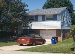Pre-foreclosure Listing in HILL N DALE DR S YORK, PA 17403