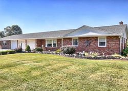 Pre-foreclosure Listing in CRYSTAL CAVE RD KUTZTOWN, PA 19530