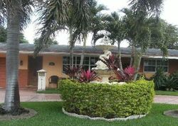 Pre-foreclosure in  NW 81ST AVE Hollywood, FL 33024