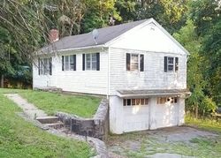 Pre-foreclosure Listing in FORDYCE CT NEW MILFORD, CT 06776