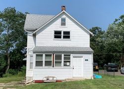 Pre-foreclosure in  CORAM RD Shelton, CT 06484