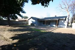 Pre-foreclosure in  E ROBINSON AVE Fresno, CA 93726