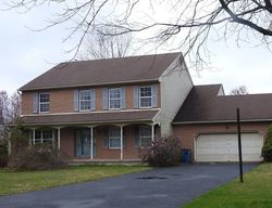 Pre-foreclosure Listing in WILDWOOD XING PIPERSVILLE, PA 18947