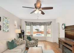 Pre-foreclosure in  N MELVINA AVE Chicago, IL 60646