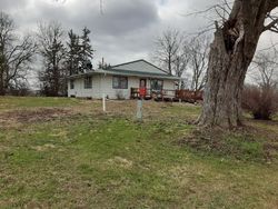 Pre-foreclosure in  200TH AVE Eddyville, IA 52553