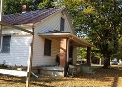 Pre-foreclosure Listing in SHELTON RD RADCLIFF, KY 40160