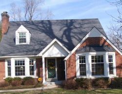 Pre-foreclosure in  E ESPLANADE AVE Louisville, KY 40214