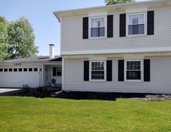 Pre-foreclosure in  W NEW BRITTON DR Schaumburg, IL 60192