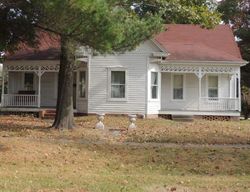 Pre-foreclosure Listing in S CLEVELAND ST FAYETTE, MO 65248