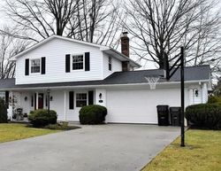Pre-foreclosure Listing in BUCKINGHAM DR ELYRIA, OH 44035