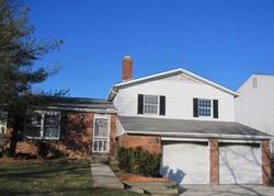 Pre-foreclosure in  ROBINHOOD DR Cleveland, OH 44125