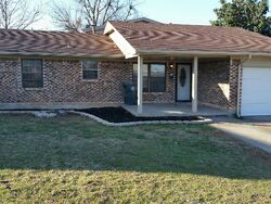  W Woodlane Dr, Oklahoma City OK