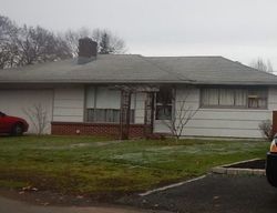 Pre-foreclosure in  VAN AVE Eugene, OR 97401