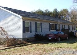 Pre-foreclosure Listing in OLD FORT RD BUCKINGHAM, VA 23921
