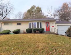 Pre-foreclosure in  DELLRIDGE LN Saint Louis, MO 63136