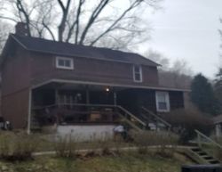 Pre-foreclosure Listing in BRAEBURN RD NEW KENSINGTON, PA 15068