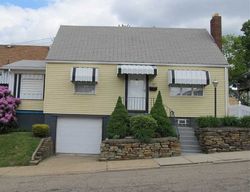  Richmond St, New Kensington PA