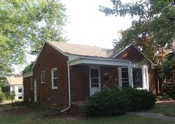 Pre-foreclosure Listing in PHILOMENE BLVD ALLEN PARK, MI 48101