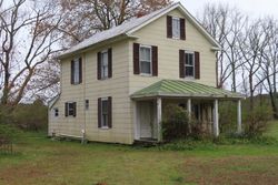 Pre-foreclosure in  FLEETON RD Reedville, VA 22539