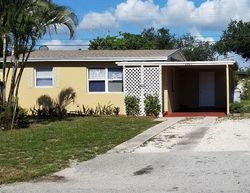 Pre-foreclosure Listing in NE 12TH TER POMPANO BEACH, FL 33064