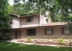 Pre-foreclosure in  W BEECHWOOD TRL New Berlin, WI 53151