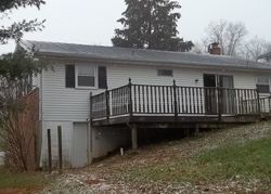 Pre-foreclosure Listing in MCCLELLAN LN HANOVER, PA 17331