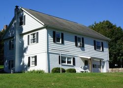 Pre-foreclosure Listing in BOWMAN RD HANOVER, PA 17331