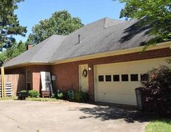 Pre-foreclosure in  LIVE OAK DR Texarkana, AR 71854