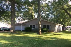  E Cooper Rd, Muncie IN