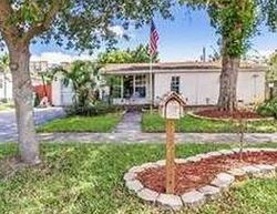 Pre-foreclosure in  SW 67TH LN Hollywood, FL 33023