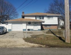 Pre-foreclosure Listing in FAIRTOWN RD BAY SHORE, NY 11706