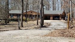 Pre-foreclosure Listing in TWIN LAKES RD WAVERLY HALL, GA 31831