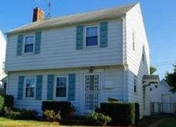 Pre-foreclosure in  E ECKMAN ST South Bend, IN 46614