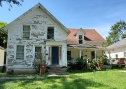 Pre-foreclosure in  FAIRFIELD ST Grinnell, IA 50112