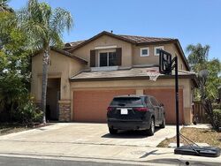 Pre-foreclosure in  RUSHING WIND CT Murrieta, CA 92563