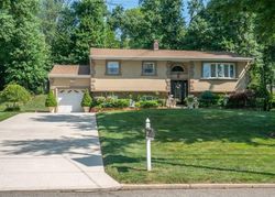 Pre-foreclosure Listing in SHADY LN BOUND BROOK, NJ 08805