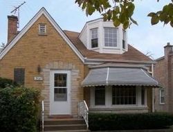 Pre-foreclosure in  N MOODY AVE Chicago, IL 60646