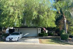 Pre-foreclosure in  CASTLE CARY DR Bakersfield, CA 93306