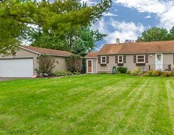 Pre-foreclosure Listing in HOLIDAY DR SOMONAUK, IL 60552