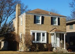 Pre-foreclosure in  S 10TH AVE La Grange, IL 60525